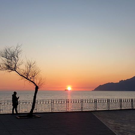 Vila Doralice Comfort House Free Private Parking Salerno Exteriér fotografie