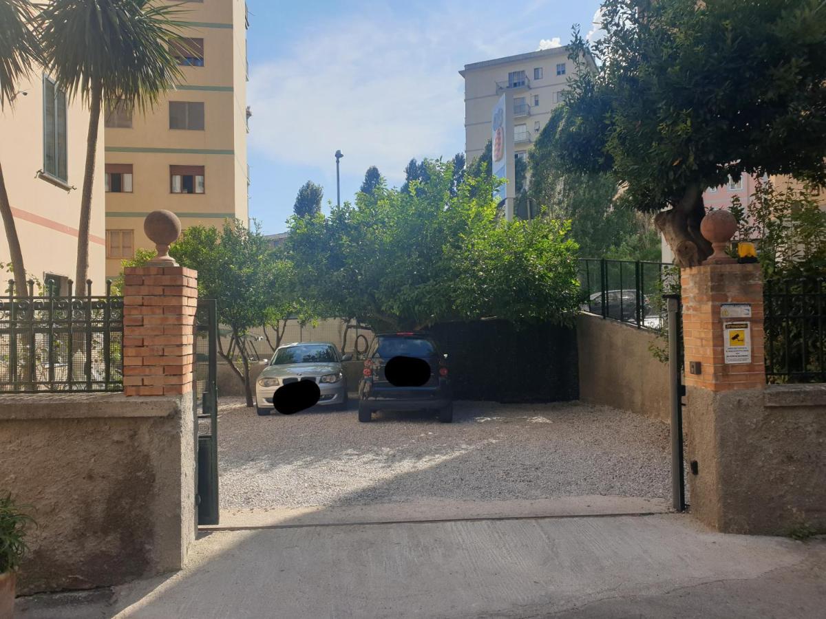 Vila Doralice Comfort House Free Private Parking Salerno Exteriér fotografie